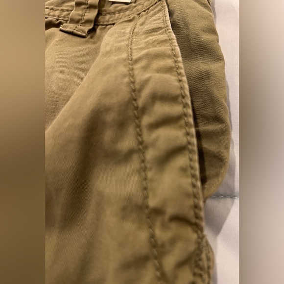 What a Workhorse! LIZ CLAIBORNE (VGUC, Size 14), Khaki-Green Shorts - Picture 5 of 12